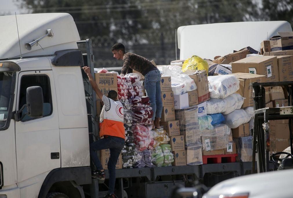 Fronteira de Rafah encerrada após passagem de 20 camiões de ajuda médica