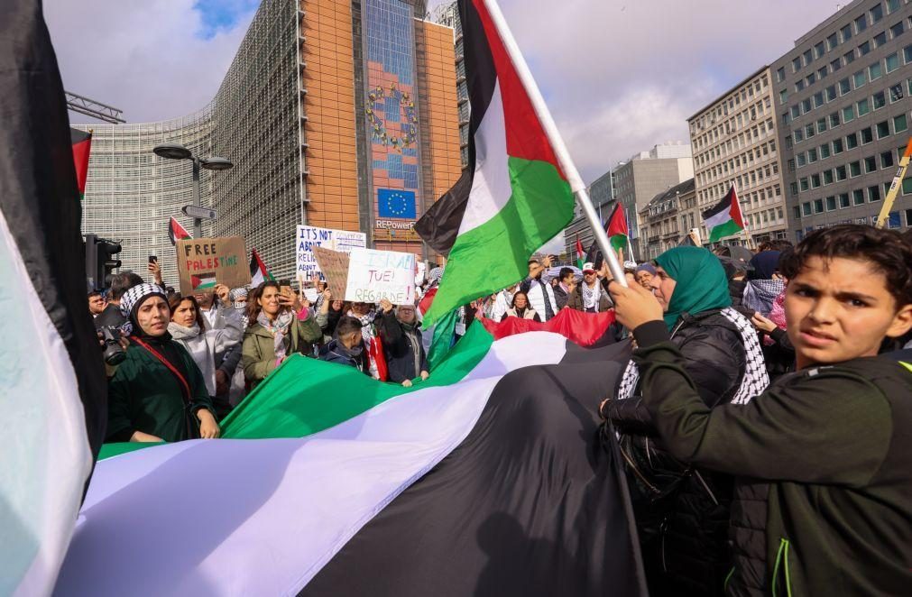 Milhares de pessoas exigem em Bruxelas o fim da intervenção militar israelita em Gaza