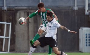 Vitória de Guimarães elimina Moncarapachense na Taça em jogo interrompido pelo mau tempo