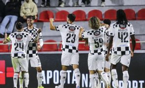 Boavista vence Oliveirense e mantém vivo 