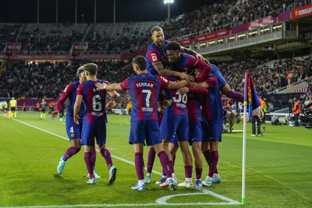 FC Barcelona vence com golo de 'menino' Marco Guiu assistido por João Félix