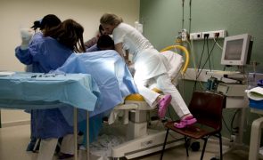 Regulador alerta que já são permitidos acompanhantes durante o parto