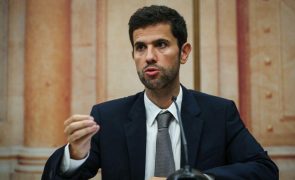 UTAO vai avaliar impacto orçamental da contagem do tempo dos professores a pedido do PSD