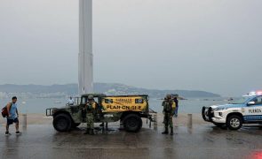 Acapulco permanece incomunicável após passagem de furacão Otis