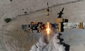 Irão vai realizar manobras militares em grande escala nos próximos dias