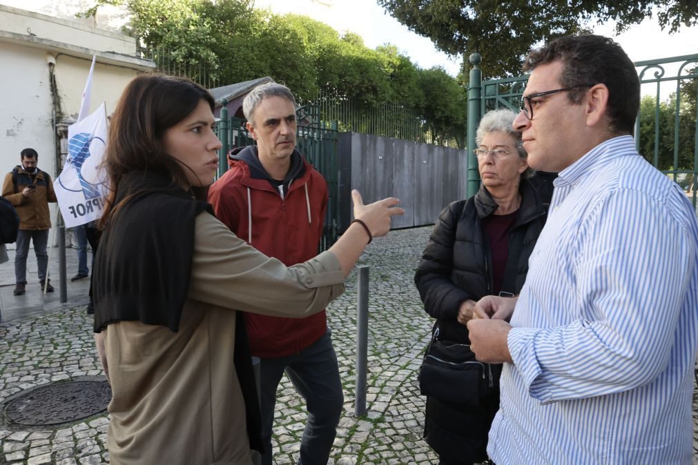 PCP e BE solidários com greve na função pública dizem que Governo vai ter de ceder