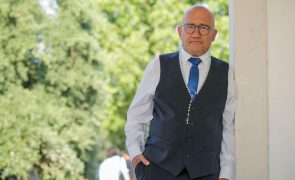 José Raposo Chora morte de ator: 