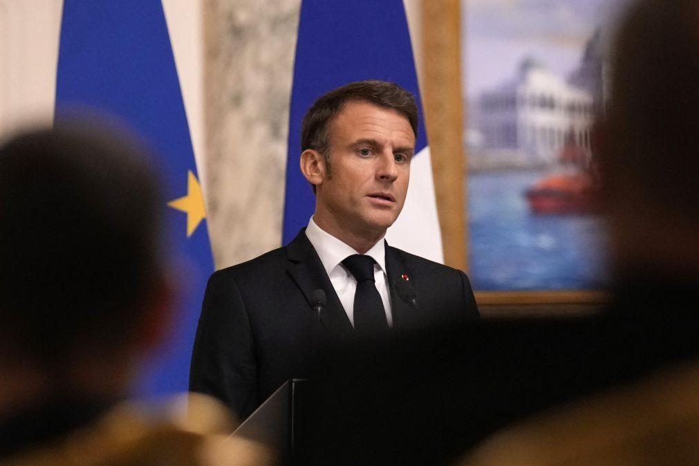 Macron anuncia lei para inscrever direito ao aborto na Constituição francesa