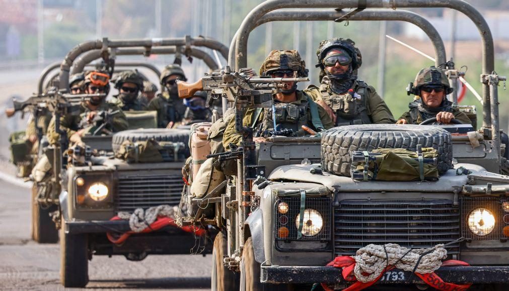 Exército israelita anuncia libertação de militar mantida como refém em Gaza