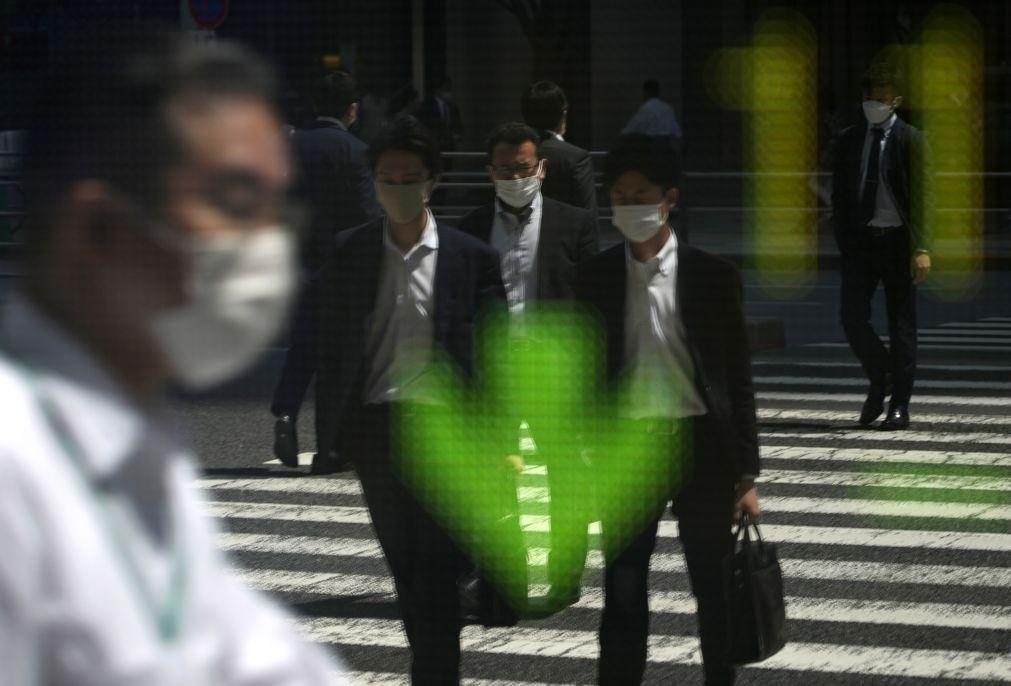 Bolsa de Tóquio abre a perder 0,06%