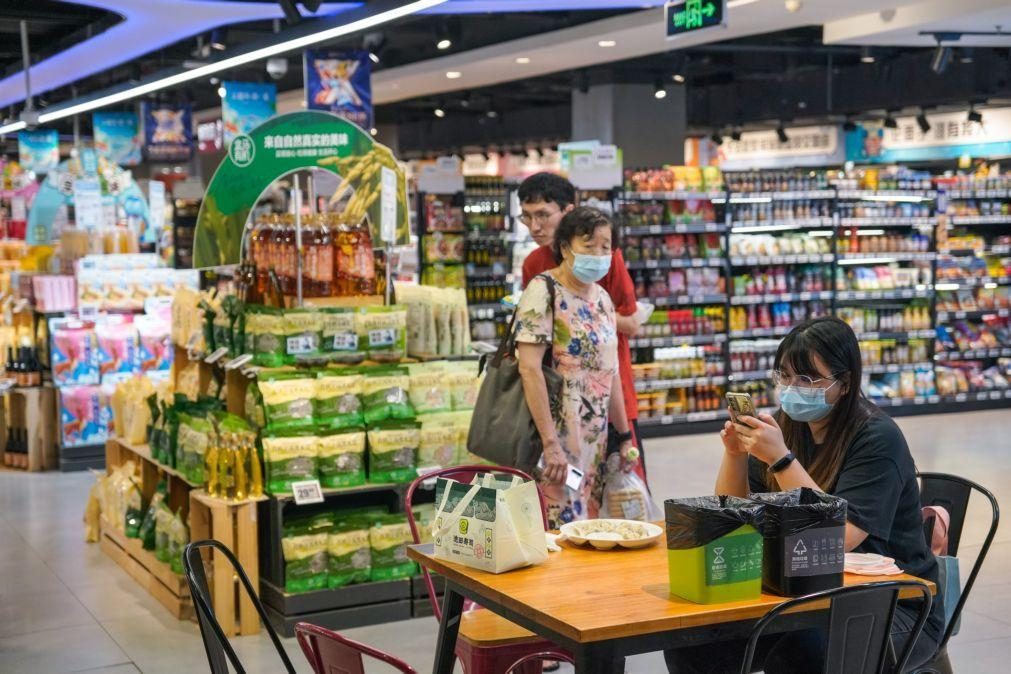Atividade da indústria transformadora da China volta a contrair em outubro
