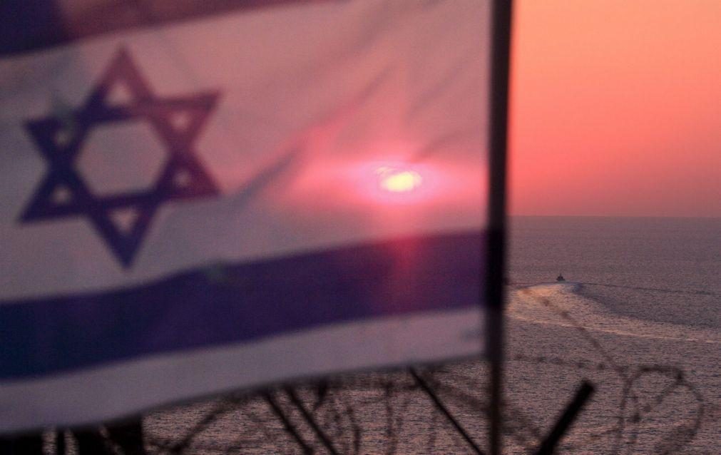 Israel mobiliza navios para o Mar Vermelho após ataques dos huthis do Iémen