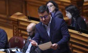 PCP defende que prioridade é travar 