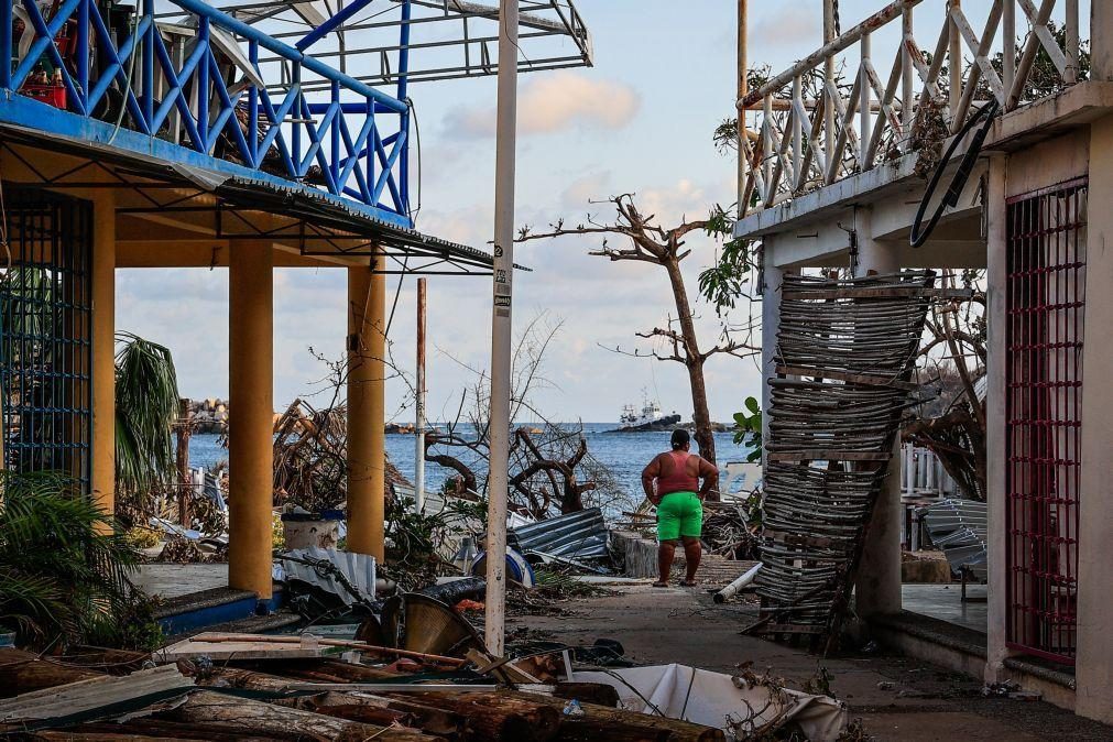 México atualiza balanço de vítimas do furacão Otis para 47 mortos e 56 desaparecidos