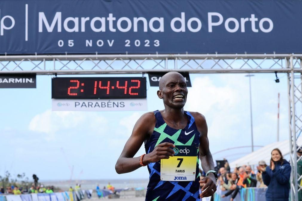 Queniano Emmanuel Kemboi vence maratona do Porto