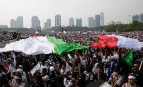 Dezenas de milhares de indonésios manifestam-se para pedir fim da guerra em Gaza