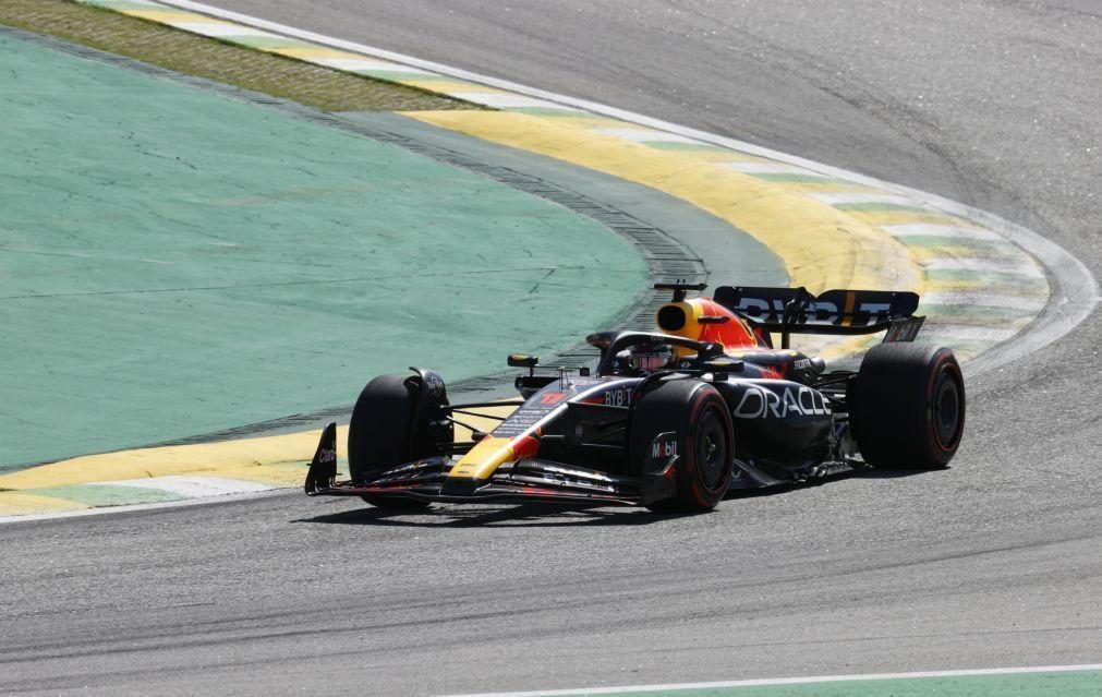 Max Verstappen vence GP de São Paulo e alarga recorde