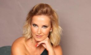 Big Brother Cristina Ferreira aposta em vestido elegante e recebe elogios