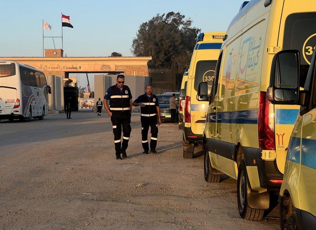 Novo grupo de feridos de Gaza chega ao Egito