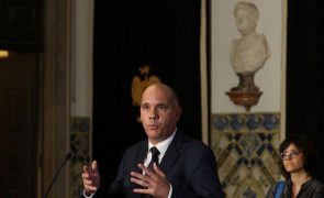 PCP admite alterar voto no OE2024 se salários aumentarem 