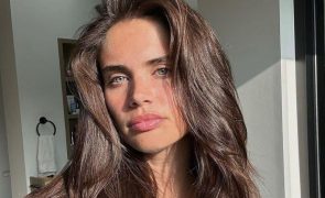 Sara Sampaio Anjo atingido pelo cupido! De mãos dadas com filho de famoso ator de Hollywood