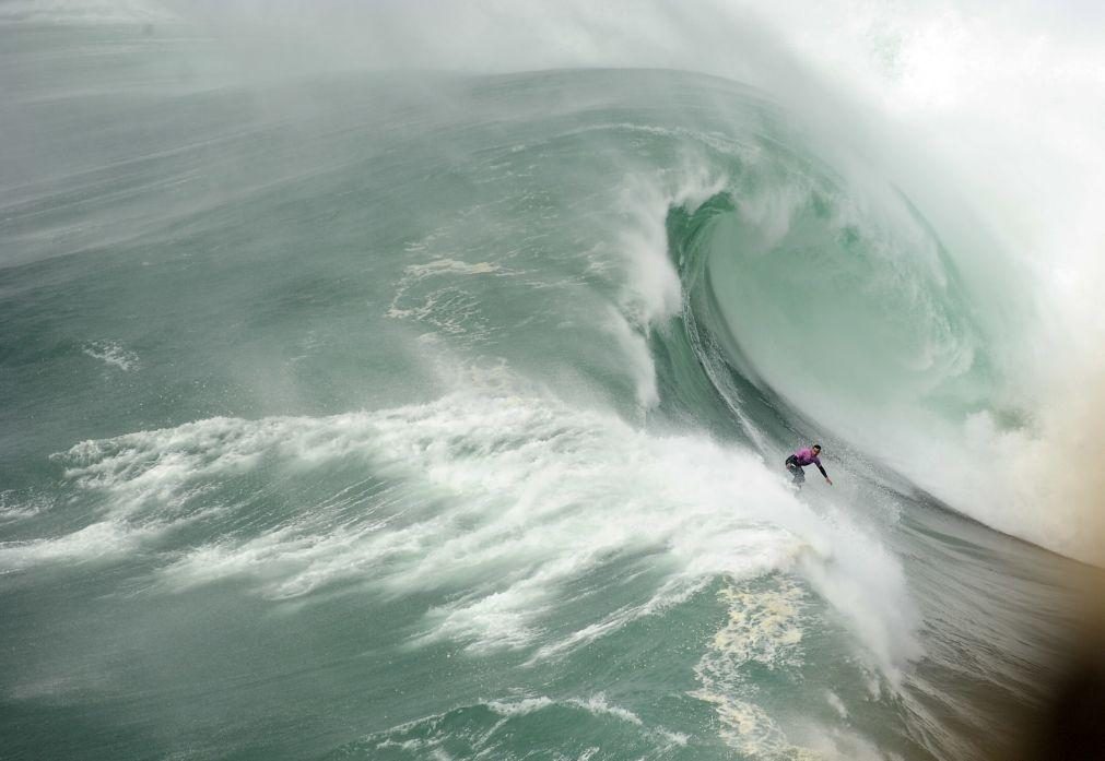 Provas na Nazaré e Havai na nova época de ondas gigantes da Liga Mundial de Surf