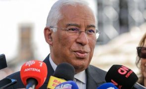 Apresenta a demissão a Marcelo Rebelo de Sousa