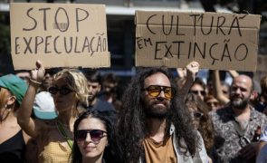 Músicos do Stop pedem entendimento entre câmara e donos do edifício para executar obras