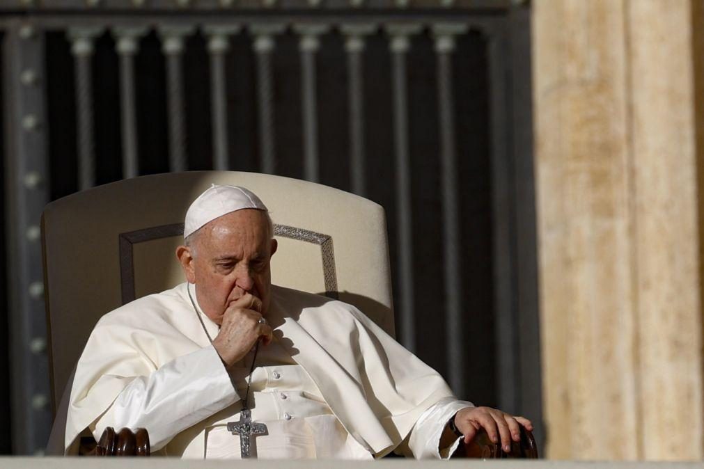 Papa Francisco defende que paz é construída com diálogo em vez de armas