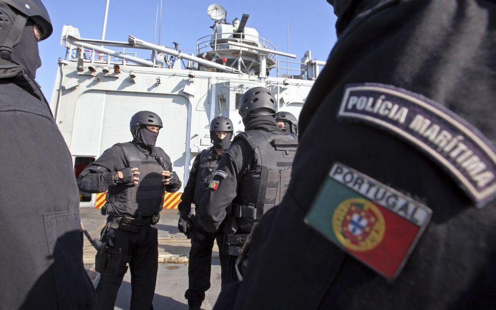 Polícia Marítima portuguesa interceta 34 migrantes nas ilhas gregas Kos e Lesbos