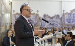 Assis diz que Galamba já devia ter deixado Governo 