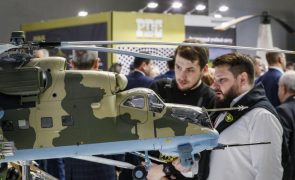 Rússia vendeu neste ano mais de 4,5 mil milhões de dólares em armas a países africanos