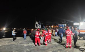 Chegam 1.200 migrantes à ilha italiana de Lampedusa nas últimas 24 horas
