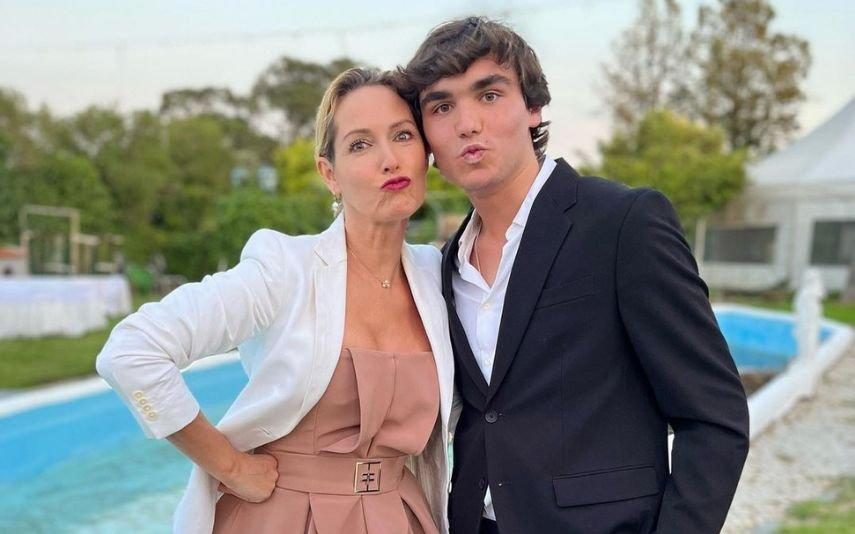 Fernanda Serrano Filho é o DJ na sua festa de aniversário: