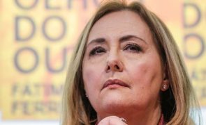Fátima Campos Ferreira Pede a Bernardo Silva para mandar calar o cão durante entrevista