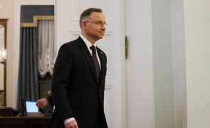 Presidente polaco pede ao partido sem maioria parlamentar para formar governo