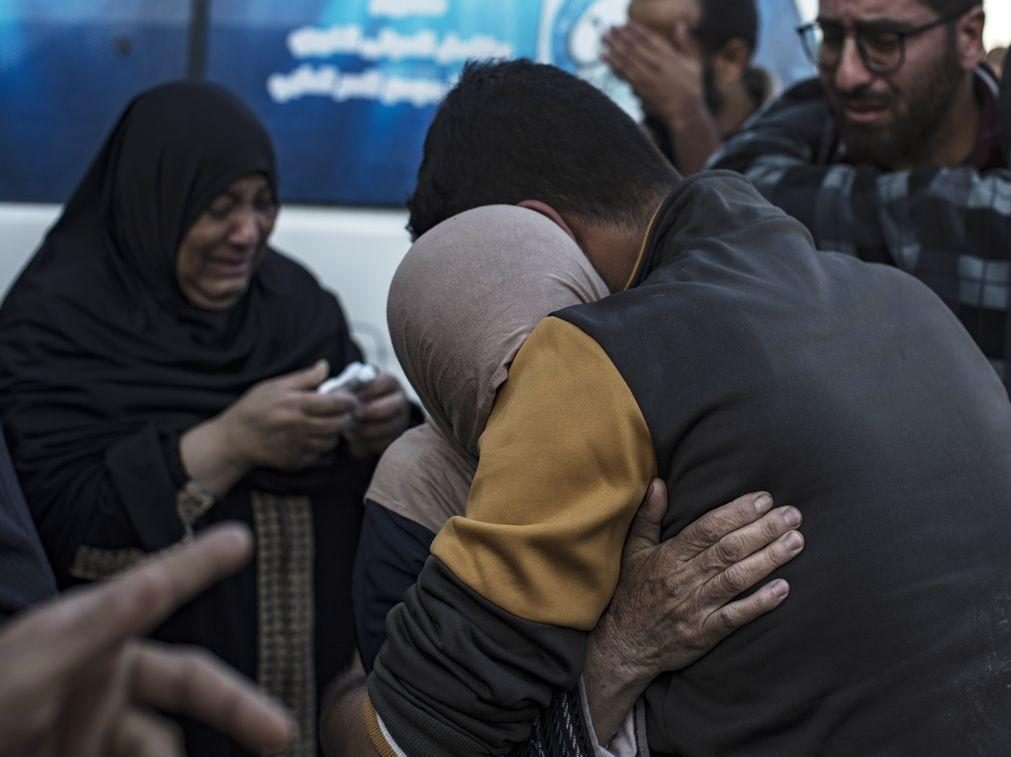 Autoridades de Gaza denunciam fome e exigem abertura permanente de Rafah