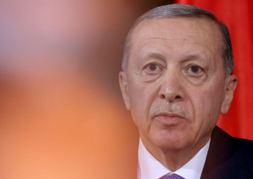 Presidente turco defende que não se pode ignorar arsenal nuclear israelita