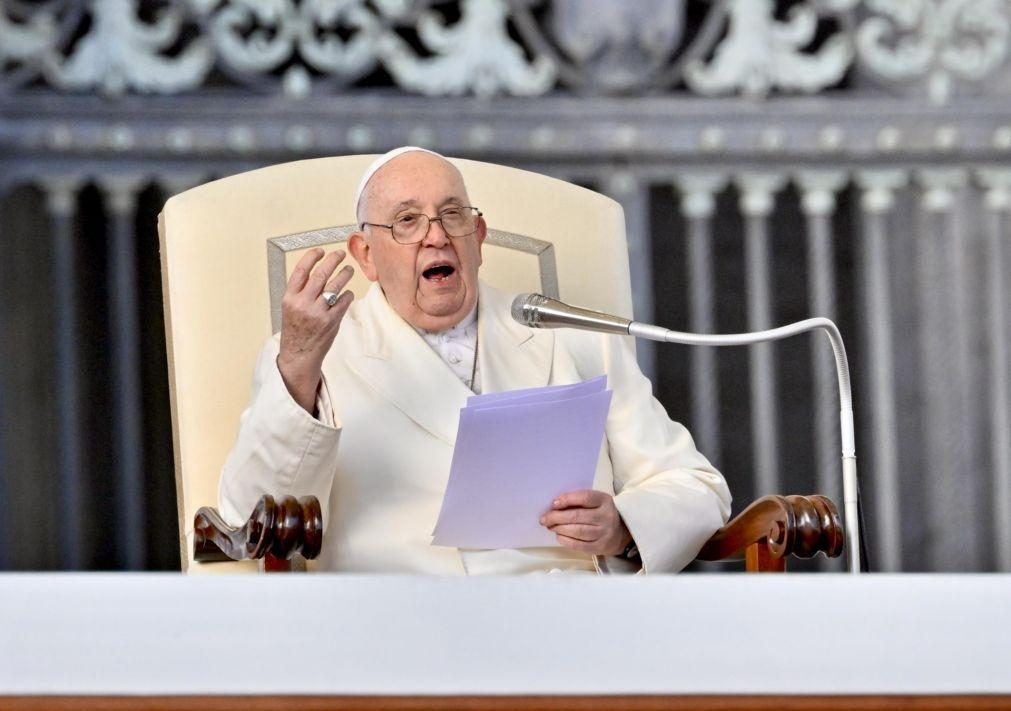 Papa diz que o que está a acontecer