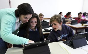 Marcelo promulga diploma que prevê estágios remunerados para professores