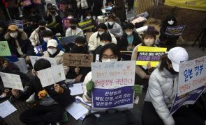 Japão condenado a indemnizar vítimas sul-coreanas de escravidão sexual