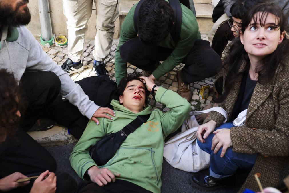 Um jovem ativista pelo clima ferido e 3 detidos durante protesto em Lisboa