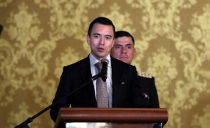 Novo líder do Equador elimina lei que distinguia entre traficantes e consumidores