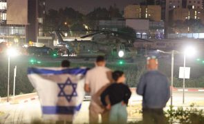 Reféns do Hamas chegaram a Israel e estão a ser levados para hospitais