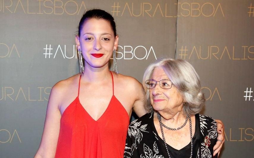 Eunice Muñoz Neta presta sentida homenagem à atriz: 