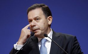 Líder do PSD compromete-se a dar a cada reformado 