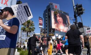 Greve acabou mas Inteligência Artificial continua a dividir atores em Hollywood