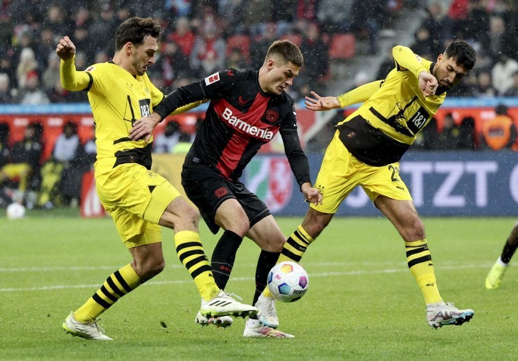 Líder Bayer Leverkusen empata em casa com Borussia Dortmund