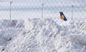 Neve e chuva gélida causam pelo menos quatro mortos na Alemanha