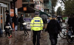 Um morto e dois feridos em tiroteio no leste de Londres